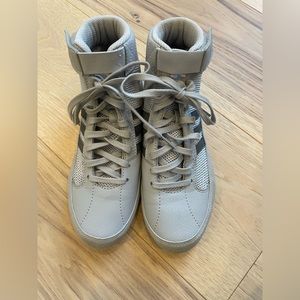 ADIDAS HAVOC JUNIOR KIDS BOOTS - GREY Size 4 YTH